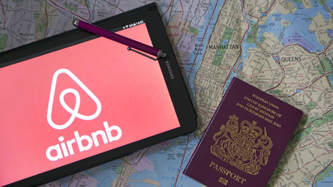 All of the Apps That Digital Nomads Need to Download
